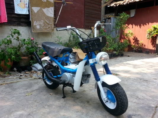 ขายรถป๊อบ ย่ามา่ห้า ชิบปี้ สีฟ้าขาวสวยสวย สภาพดีพร้อมใช้งาน เครื่องเดิมเครื่องดี 3 เกียร์  สตาร์ดติดง่ายสตาร์ทีเดียวติด  ไฟหน้าไฟเบรคติดครบ ขอขาย 13500 บาท ติดต่อได้ตลอดและทุกวัน บริการส่งทั่วไทย ขอค่าน้ำมันนิดหน่อย ตั้มเจ้าเก่าคับ