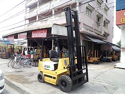 ขายรถยกTCM1.5 ตัน เครื่องเบนซิน กระบอกคู่ เสาสูง 5 เมตร พวงมาลัยเพาเว่อร์ สีเดิมจากนอก นำเข้าจากญี่ปุ่น ใช้งานได้ทันที ขายรถยกTCM1.5 ตัน เครื่องเบนซิน กระบอกคู่ เสาสูง 5 เมตร พวงมาลัยเพาเว่อร์ สีเดิมจากนอก นำเข้าจากญี่ปุ่น ใช้งานได้ทันที