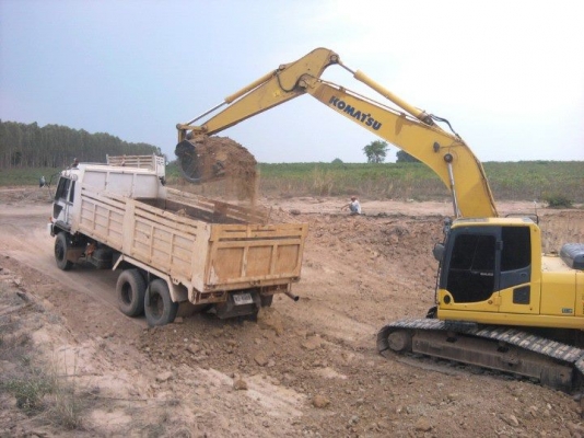 รับสมัครคนขับรถสิบล้อบรรทุกดิน(รถดัมพ์) 1 ตำแหน่ง