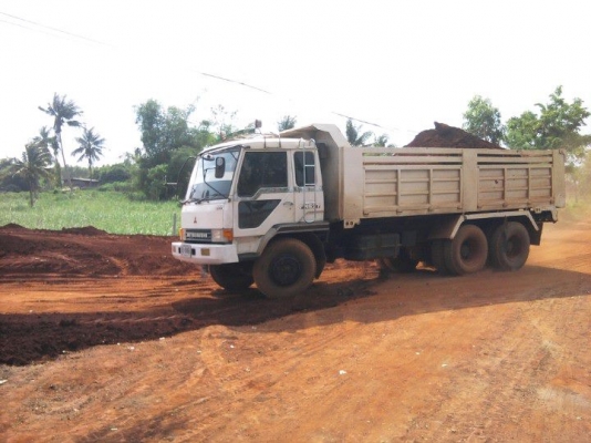 รับสมัครคนขับรถสิบล้อบรรทุกดิน(รถดัมพ์) 1 ตำแหน่ง