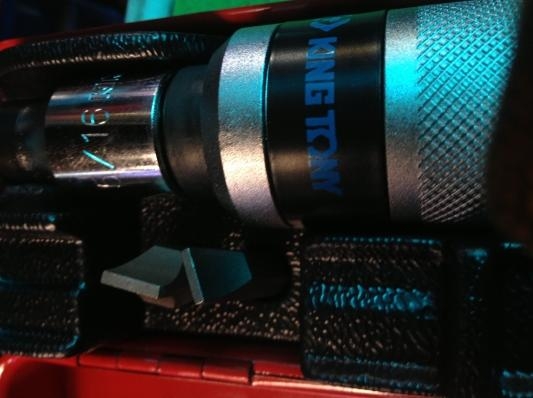 ไขควงตอก  KINGTONY