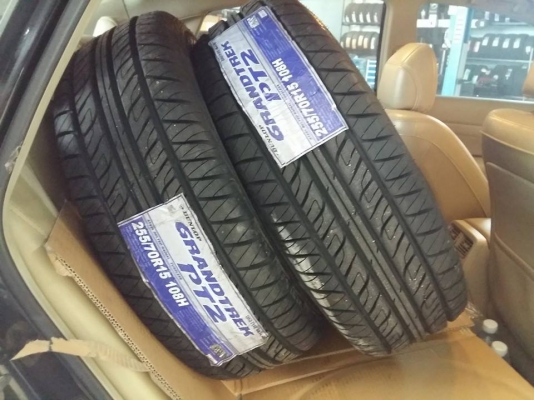 DUNLOP GRANDTREK PT2 255/70R15 เส้นละ 4,400
