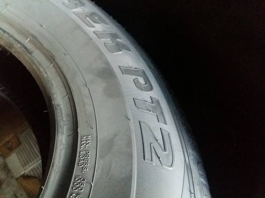 DUNLOP GRANDTREK PT2 255/70R15 เส้นละ 4,400