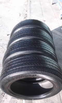 ขายยาง Dunlop   235/55/18 ปี 12