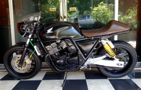 Honda CB400 Cafe' สรรพสามิต