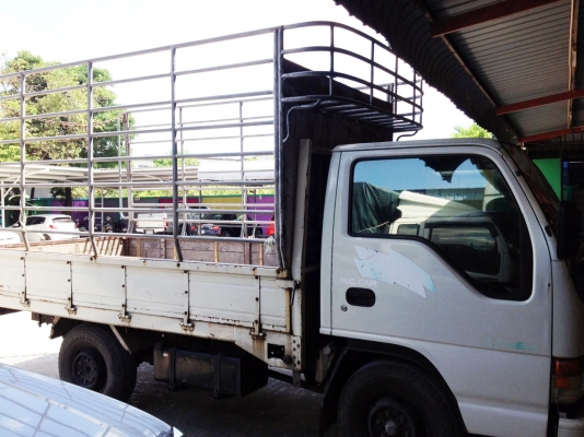 รถบรรทุก ISUZU