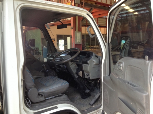 รถบรรทุก ISUZU