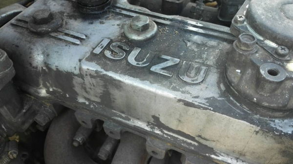 Sell> KOMATSU FD15-15 เครื่องอีซูสุ ดีเซล เกียร์ออโต้ ยก 1.5 ตัน. สูง 3 ม. งาสไลด์ซ้าย-ขวา. มีเสากลางวิ่งในตู้คอนเทรนเนอร์ได้สบายๆ ครับ