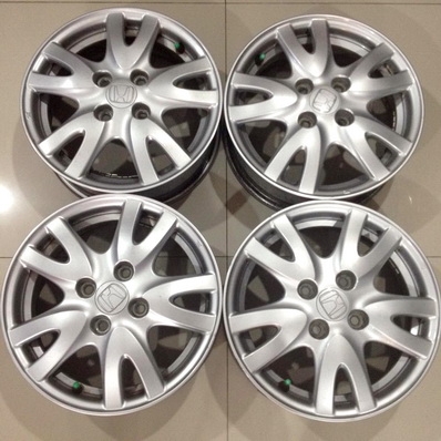 ----ขายแล้ว---ล้อบริโอ้ 14 นิ้ว 4รู100 ET 50