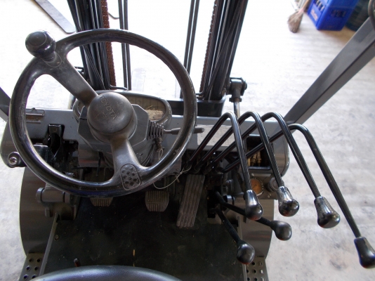 ขายโฟล์คลิฟท์ TOYOTA รุ่น 6 2.5ตัน