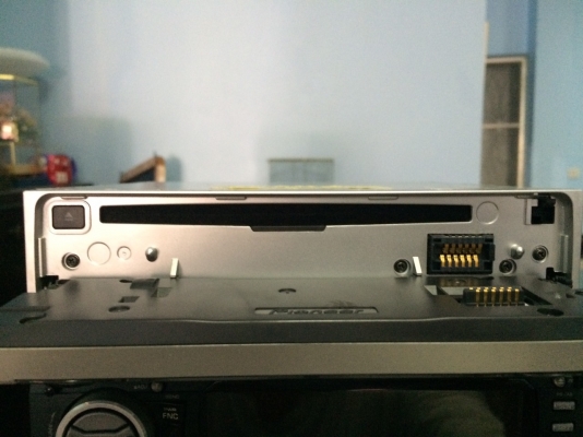 Pioneer DVH-P717 รุ่นใหญ่ DVD-RW VCD-RW CD-RW ปรีเอ้า2ชุด VEDIO OUT กราฟฟิก ครอสโอเวอร์ในตัว Made in Japan มือ2 ญี่ปุ่น