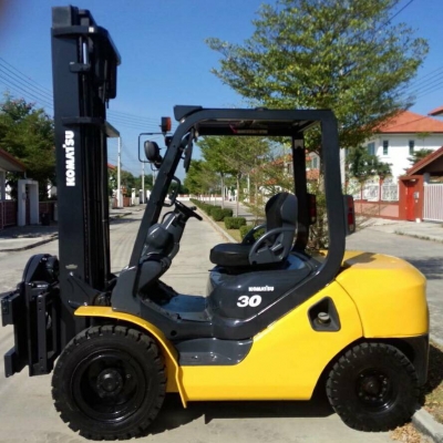 โคมัตสุรุ่น FD30_16 เสา 4 เมตร เกียร์ออโต้ ครับพร้อมงาหมุน