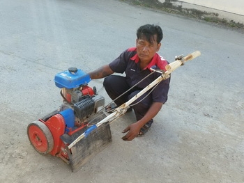 ขาย เครื่องตัดหญ้า ตัดกรีน HONDA LM 55G เก่าญีปุ่น เพียง 18,000 ครับ ขาย เครื่องตัดหญ้า ตัดกรีน HONDA LM 55G เก่าญีปุ่น เพียง 18,000 ครับ