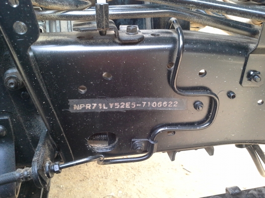 ** ขาย 650000 บาท **  6 ล้อดั้ม NPR 130 เทอร์โบว์ ปี 49 ห้างเเท้มือเดียว รถสภาพสวยเดิมพร้อมใช้งาน เล่มพร้อมโอน  เจ้าของขายเอง ต่อรองได้