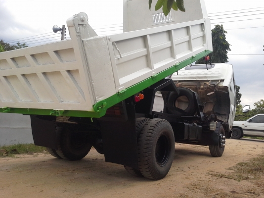 ** ขาย 650000 บาท **  6 ล้อดั้ม NPR 130 เทอร์โบว์ ปี 49 ห้างเเท้มือเดียว รถสภาพสวยเดิมพร้อมใช้งาน เล่มพร้อมโอน  เจ้าของขายเอง ต่อรองได้