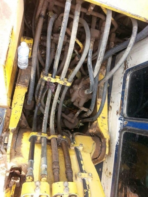 ขายแบคโค PC120-5 เครื่องเดิมปั๊มเดิม เอวแน่น ทำงานเร็ว แอร์เย็น สภาพสวยพร้อมใช้งาน สนใจโทร 090-8588220คุณนะ 093-3258446คุณบิว หรือเข้าดูสินค้าอื่นๆได้ที่ www.truck.in.th/498 หรือเพจFacebook ณรงค์ ซื้อขายรถมือสอง (เว็บไซต์ส่วนตัว) หรือFacebook ตลาดรถมือสอง