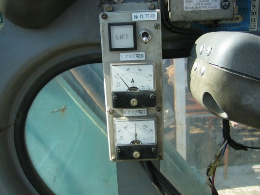 SK220LC-3  # LL07-02601 สินค้า ไมได้เข้าไทย ต้องสั่งนำเข้า