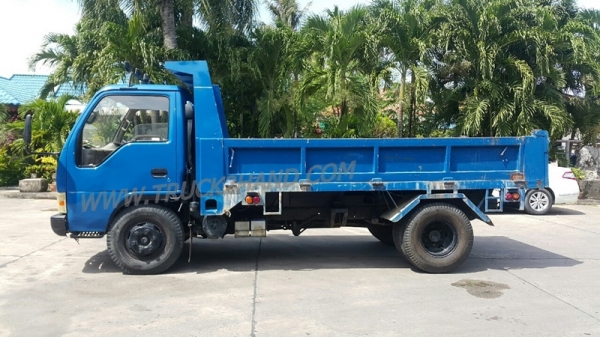 รถบรรทุก 6 ล้อ ดัมพ์ ISUZU NPR  135 แรงม้า   พวงมาลัยพาวเว่อร์ กระบะยาว 4.10 เมตร