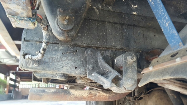 รถบรรทุก 6 ล้อ ดัมพ์ ISUZU NPR  135 แรงม้า   พวงมาลัยพาวเว่อร์ กระบะยาว 4.10 เมตร