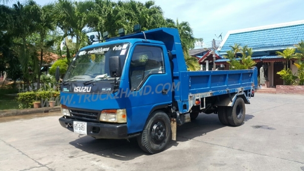 รถบรรทุก 6 ล้อ ดัมพ์ ISUZU NPR  135 แรงม้า   พวงมาลัยพาวเว่อร์ กระบะยาว 4.10 เมตร