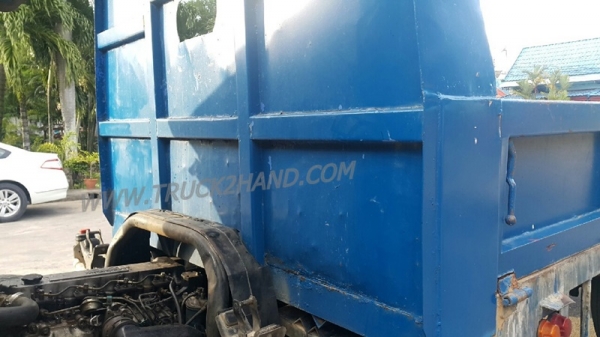 รถบรรทุก 6 ล้อ ดัมพ์ ISUZU NPR  135 แรงม้า   พวงมาลัยพาวเว่อร์ กระบะยาว 4.10 เมตร