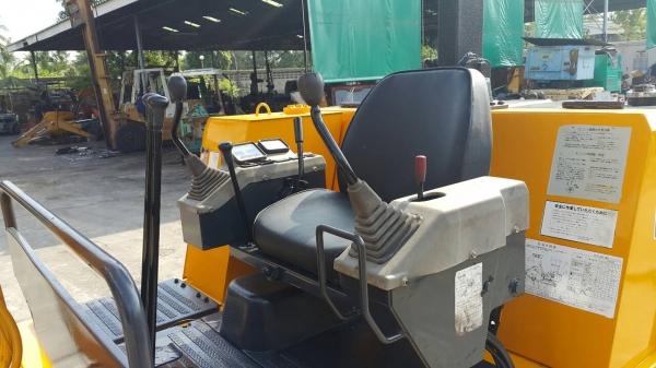 ขาย รถขุด IHI รุ่น  30GX มือสองญี่ปุ่น มือถือ/LINE ID : 0818753444