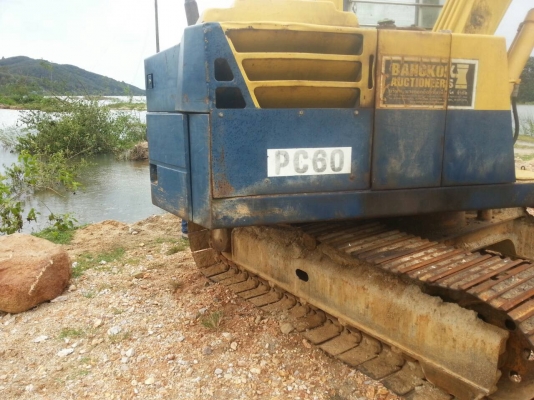 ต้องการขายรถแบคโฮ KOMATSU 60-3 ต้องการขายรถแบคโฮ KOMATSU 60-3