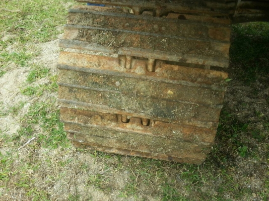 ต้องการขายรถแบคโฮ KOMATSU 60-3 ต้องการขายรถแบคโฮ KOMATSU 60-3