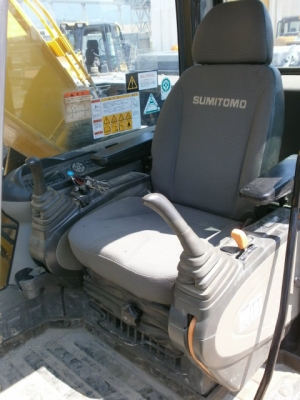 รถขุด Sumitomo SH200-5 #L00SC2588 แทรก 700mm นำเข้าจากญี่ปุ่น สนใจโทร. 080-6565422 (หนิง)