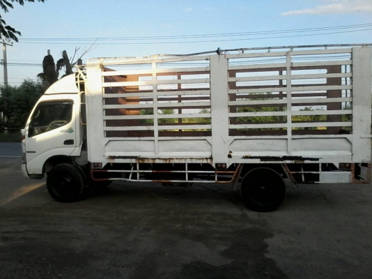 6ล้อHINO DUTRO136แรงม้ายูโร3จดปี53กระบะพร้อมคอกยาว5เมตรเจ้าของมือแรกป้ายแดง 6ล้อHINO DUTRO136แรงม้ายูโร3จดปี53กระบะพร้อมคอกยาว5เมตรเจ้าของมือแรกป้ายแดง