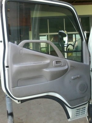 6ล้อHINO DUTRO136แรงม้ายูโร3จดปี53กระบะพร้อมคอกยาว5เมตรเจ้าของมือแรกป้ายแดง 6ล้อHINO DUTRO136แรงม้ายูโร3จดปี53กระบะพร้อมคอกยาว5เมตรเจ้าของมือแรกป้ายแดง