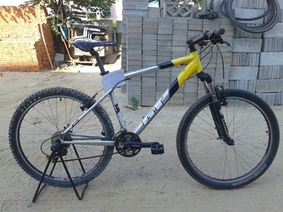 เสือภูเขา gt avalance 2.0