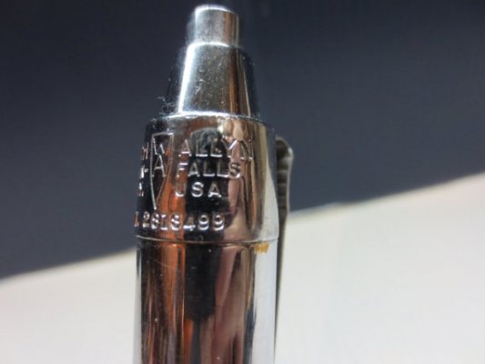 ปากกาไฟฉาย ของ WELCH ALLYN ปี 1955 Made in U.S.A แท้