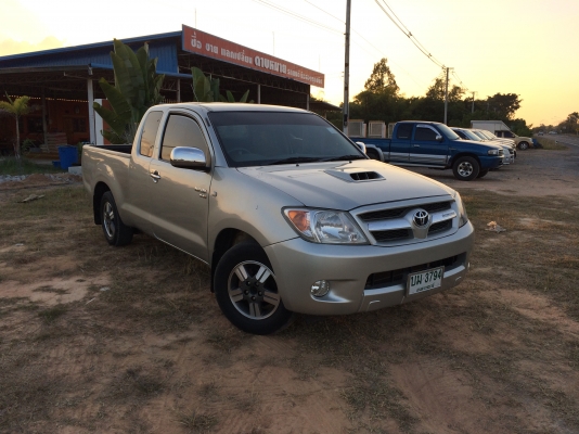 ขายครับ วีโก้ปี50E. 2.5inter. ราคาเบาๆครับ