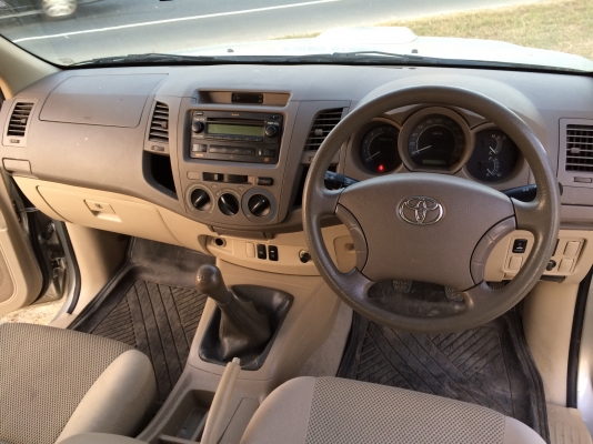 ขายครับ วีโก้ปี50E. 2.5inter. ราคาเบาๆครับ ขายครับ วีโก้ปี50E. 2.5inter. ราคาเบาๆครับ