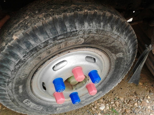 รถอีซูซู 6 ล้อดั้ม NPR เปลื่ยนเครื่อง 120 แรงม้า. ปี 47    สนใจติดต่อ  081 - 6079515