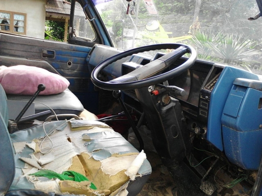 รถอีซูซู 6 ล้อดั้ม NPR เปลื่ยนเครื่อง 120 แรงม้า. ปี 47    สนใจติดต่อ  081 - 6079515