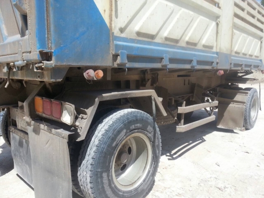 ต้องการขายสิบล้อแม่ลูก 270 ปี49