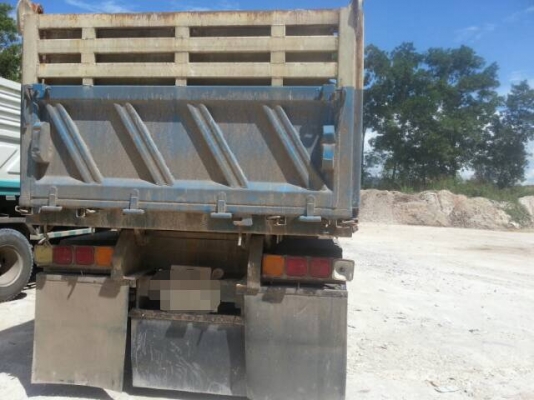 ต้องการขายสิบล้อแม่ลูก 270 ปี49