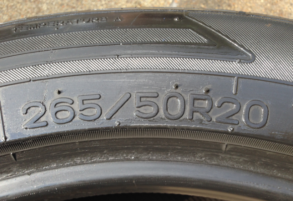 ยาง Nankang 265 50 20 กลางปี12 พร้อมใช้งาน ราคาไม่แพง