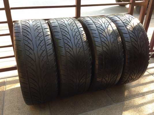 ยาง WINRUN 265 40 22 กลางปี12 ดอกคม ราคาไม่แพง