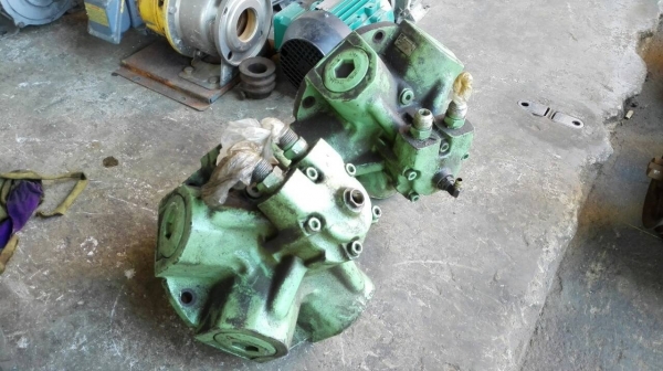 ====== Sold Out!! ======  ปั้มห้าดาว เบอร์ 3 MODENA Made in Italy มี 2 ตัว สภาพใหม่พร้อมใช้งาน