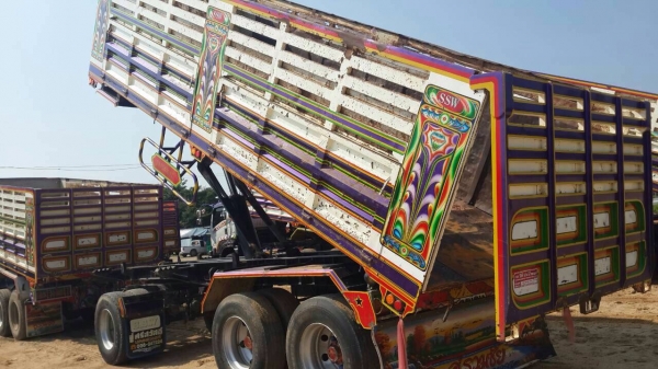 ขายรถพ่วงสิบล้อดัมพ์ Hino เครื่อง 344 แรง ปี 54 มี 2 พ่วง เบรคน้ำมัน กระบะอู่ศรีสวัสด์ ขายรถพ่วงสิบล้อดัมพ์ Hino เครื่อง 344 แรง ปี 54 มี 2 พ่วง เบรคน้ำมัน กระบะอู่ศรีสวัสด์