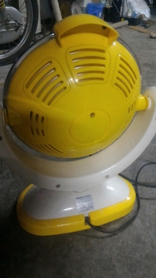 ชุดทำความร้อนความอบอุ่นในร้อน MATRIC เป็นฮีตเตอร์ฮาโลเจน เลือกความร้อนที่ต้องการได้ 2 แบบ และส่ายไฟมาได้เหมือนพัดลม