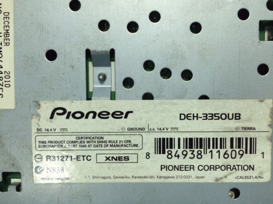 Pioneer DEH-3350UB USB Ipod MP3 CD FMคลื่นไทย AUX ปรีเอ้า2ชุด มือ2 Pioneer DEH-3350UB USB Ipod MP3 CD FMคลื่นไทย AUX ปรีเอ้า2ชุด มือ2