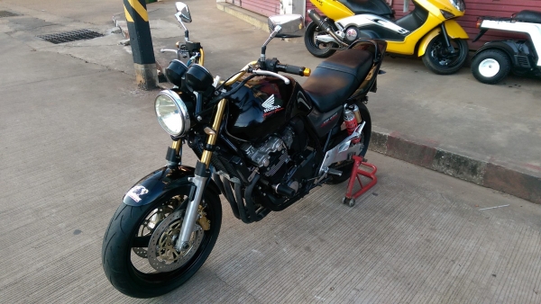 ขายคับ HONDA CB400 TECH1 ปี2000 ท้ายแต่งเทค3ทั้งชุด สีสวย ท่อแต่ง แฮนด์แต่ง กันล้ม อินวอยส์ สรรพสามิตร ราคา 72500 บาท ส่งได้ทั่วไทยคับ สนใจติดต่อ 081-0578282 คับ ส่งได้ทั่วไทยคับ สนใจติดต่อ 081-0578282 FACEBOOK ชาญณรงค์ ป๊อป ชัยอมฤต ไอดีไลน์ POPBIGBIKESAK