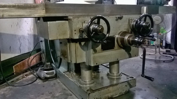 ขายถูกๆเครื่องมิลลิ่งมือสองจากญี่ปุ่น MAKINO BG2U-85 M5ตัวใหญ่ๆ ทุกระบบใช้งานได้ดีครับ