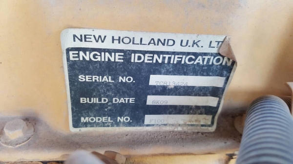 ขายรถไถ FORD NEW HOLLAND 8160 เพลาเดียว เอกสารเล่มทะเบียนครบ เครื่องแน่น เกียร์ เฟืองท้ายไม่มีปัญหา ล้อหน้าถอดไปปะยางครับ