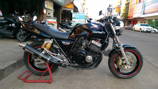 ขายคับ HONDA CB400 ปี98เวอร์ชั่นSไมล์แดง สีสวย ท่อแต่ง แฮนด์บาร์ อินวอยส์ สรรพสามิตร ราคา 69500 บาท ส่งได้ทั่วไทยคับ สนใจติดต่อ 081-0578282 คับ ส่งได้ทั่วไทยคับ สนใจติดต่อ 081-0578282 FACEBOOK ชาญณรงค์ ป๊อป ชัยอมฤต ไอดีไลน์ POPBIGBIKESAKON คับ สนใจรถสวย ถ