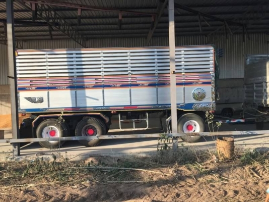 ขาย HINO 227 วางเครื่อง P11 ( 320 แรง ) พ่วงแม่ลูก กระบะเนียมคอกเกษตร ขาย HINO 227 วางเครื่อง P11 ( 320 แรง ) พ่วงแม่ลูก กระบะเนียมคอกเกษตร